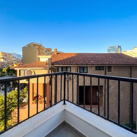 We 2br Apartament *